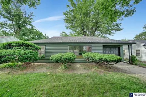 4149 E St, Lincoln, NE 68510 photo 2