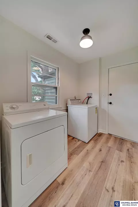 4149 E St, Lincoln, NE 68510 photo 21