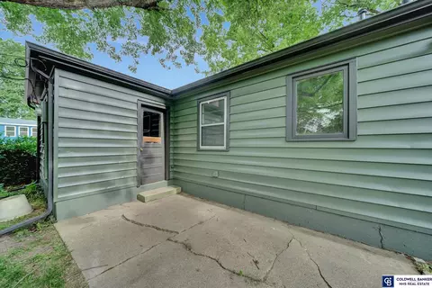 4149 E St, Lincoln, NE 68510 photo 23