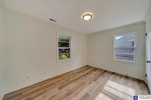 4149 E St, Lincoln, NE 68510 photo 14