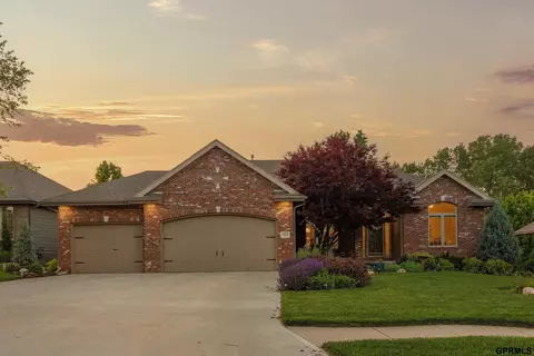 18684 Nina St, Omaha, NE 68130