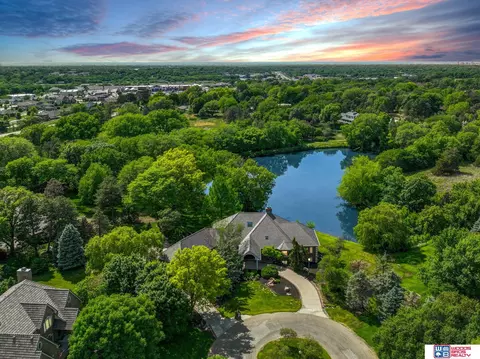 6700 Northfork Cir, Lincoln, NE 68516