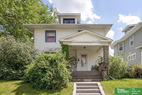 2201 Deer Park Blvd, Omaha, NE 68108