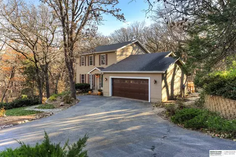 15106 Oak Ridge Dr, Louisville, NE 68037