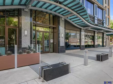 1125 Q St #1402, Lincoln, NE 68508