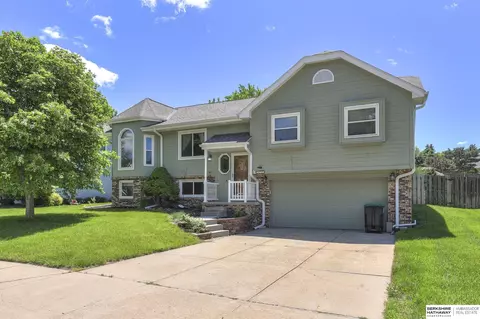 15717 Western Ave, Omaha, NE 68118