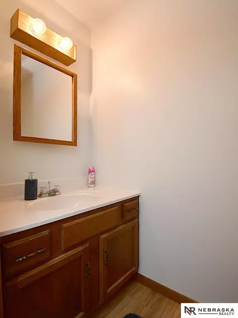Bath - 171 S Third St, Dwight, NE 68635 photo 5 of 5