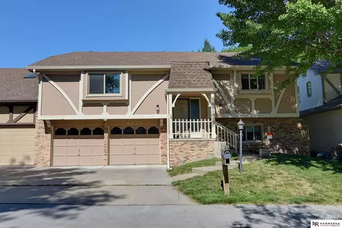 4970 S 150th Plz, Omaha, NE 68137
