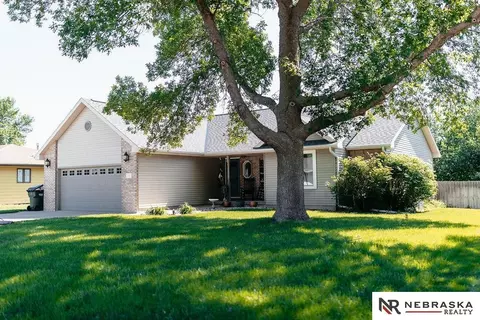 1796 N Locust St, Wahoo, NE 68066