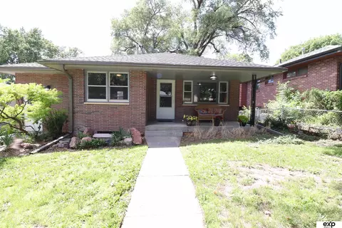 1621 N 57th St, Lincoln, NE 68505