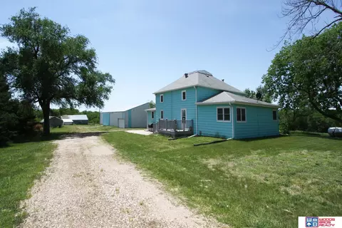 1165 Co Rd V, Western, NE 68464
