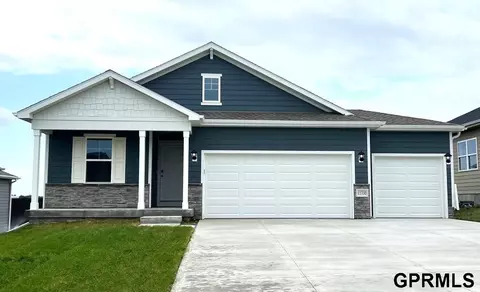 11742 S 189th St, Gretna, NE 68028