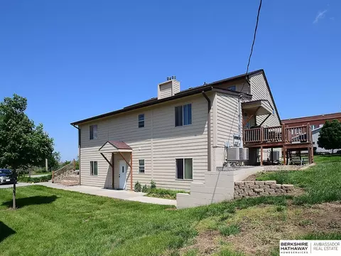 345 Spruce St, Springfield, NE 68059 photo 3