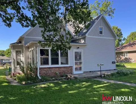 2611 W 5th St, Hastings, NE 68901