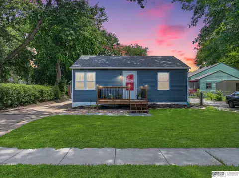 3726 S 15th St, Lincoln, NE 68502
