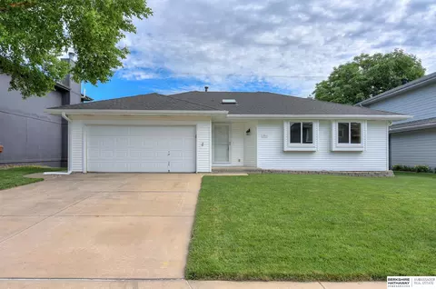 2612 Alberta Ave, Bellevue, NE 68147