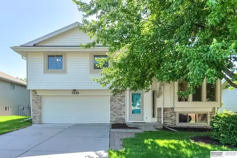 7519 S 137th Ave, Omaha, NE 68138