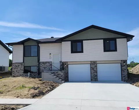 1111 Pennsylvania Ave, Lincoln, NE 68521