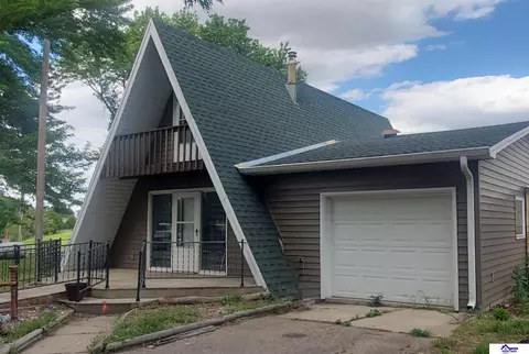 1111 Recharge Rd, York, NE 68467