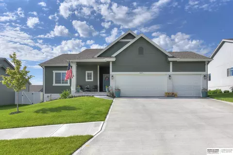 16629 Vane St, Bennington, NE 68007