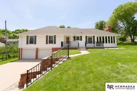 12715 Emile Cir, Omaha, NE 68154