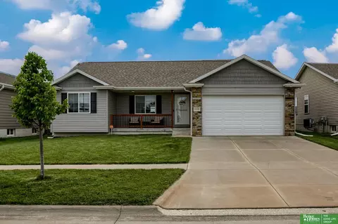4559 W Whisperwood St, Lincoln, NE 68528