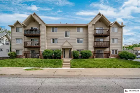5016 California St #3, Omaha, NE 68132