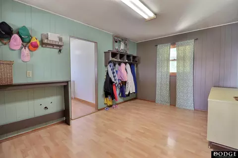 Entry Way - 1941 Co Rd 15, Lyons, NE 68038 photo 1 of 2
