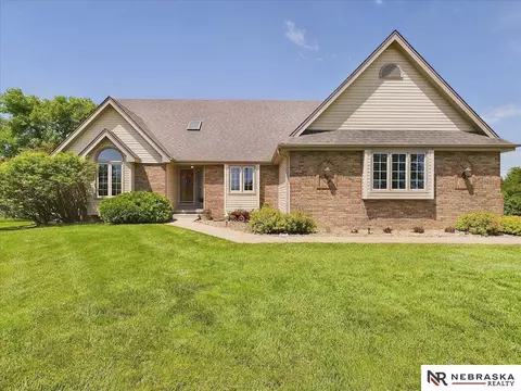 12790 S 71st St, Papillion, NE 68133