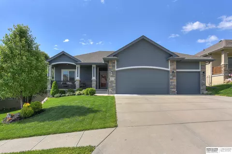 18215 Howard St, Omaha, NE 68022