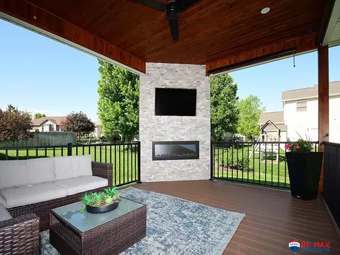 8111 S 59th St, Lincoln, NE 68516