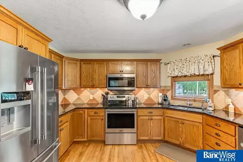 141 Struthers Pl, Seward, NE 68434 photo 13