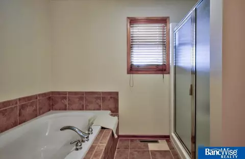 141 Struthers Pl, Seward, NE 68434 photo 23