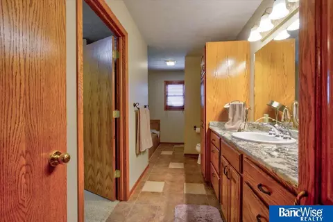 141 Struthers Pl, Seward, NE 68434 photo 22