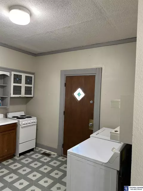 509 5th St, Peru, NE 68421 photo 6