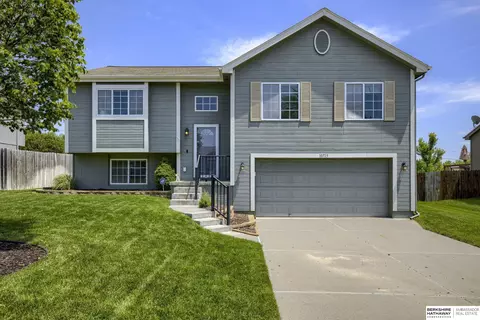 10713 S 25th Ave, Bellevue, NE 68123