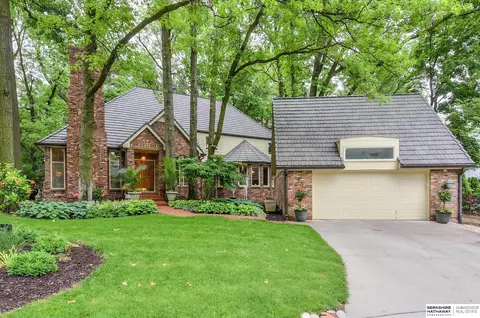1223 S 113 Ct, Omaha, NE 68144