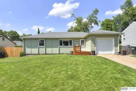 7710 Charles St, Omaha, NE 68114