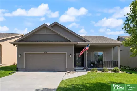 17624 Fowler St, Omaha, NE 68116