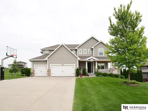 12825 N 184th St, Bennington, NE 68007
