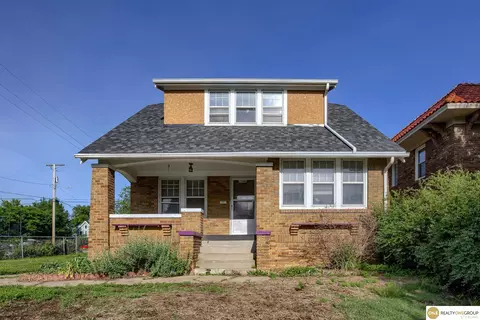 1046 S 31 St, Omaha, NE 68105