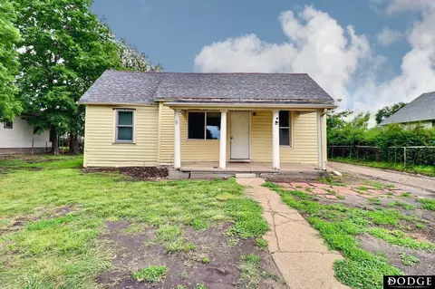 334 S H St, Fremont, NE 68025