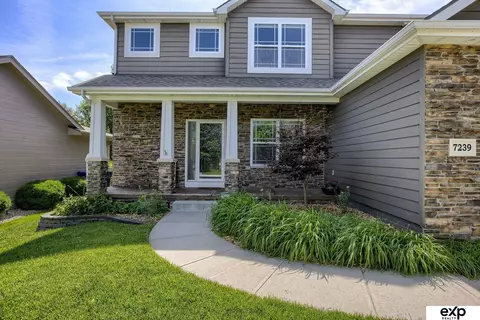 7239 N 154th Ave, Bennington, NE 68007