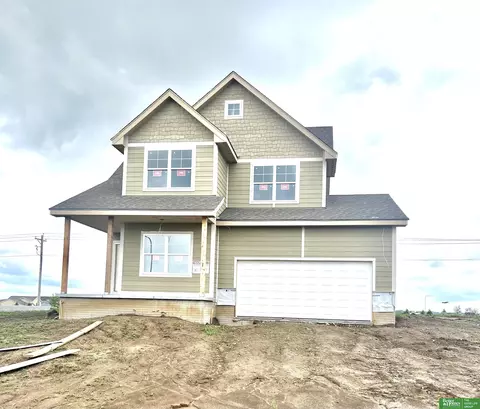 17617 Willit St, Bennington, NE 68007