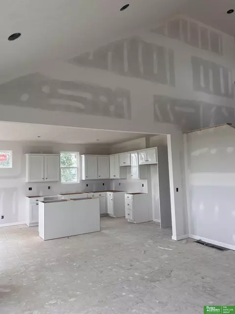 17617 Willit St, Bennington, NE 68007 photo 6