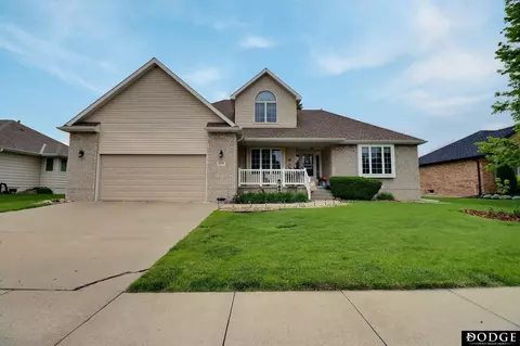 2750 Park Place Dr, Fremont, NE 68025