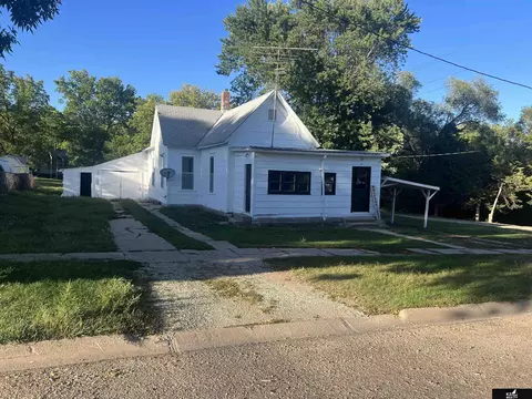 80 E 2nd St, Nelson, NE 68961