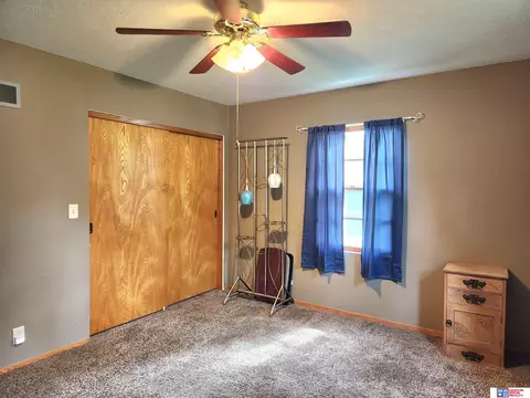 210 Granville Ave, Beatrice, NE 68310 photo 9