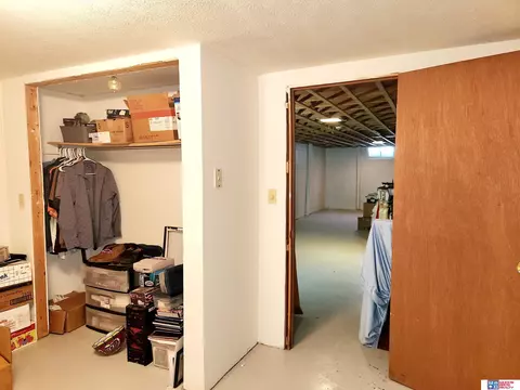 210 Granville Ave, Beatrice, NE 68310 photo 13