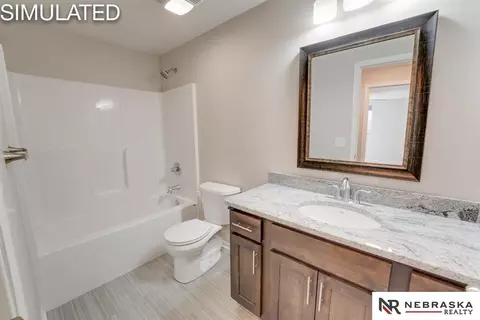 2747 Kings Corner Dr, Lincoln, NE 68516